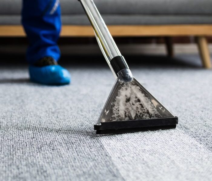 tapijt-reinigen-700x650-1